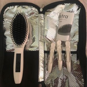 Illustra ceramic styling brush
